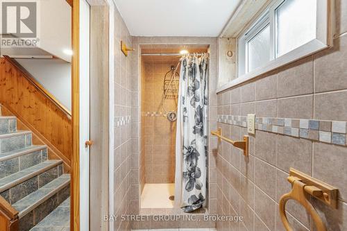 81 East 11Th Street E, Hamilton, ON - Indoor Photo Showing Bathroom
