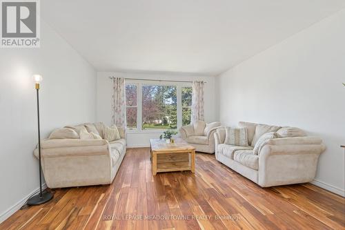 3 Scott Crescent, Erin, ON - Indoor Photo Showing Living Room