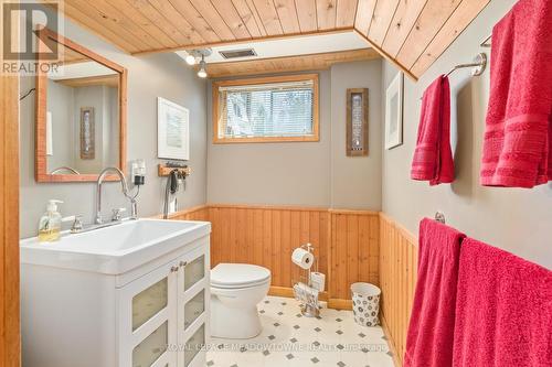 3 Scott Crescent, Erin, ON - Indoor Photo Showing Bathroom