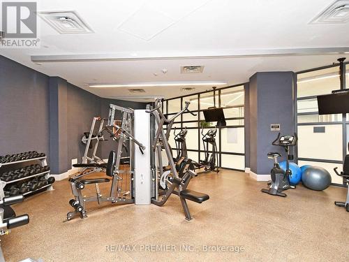 513 - 25 Fontenay Court, Toronto, ON - Indoor Photo Showing Gym Room