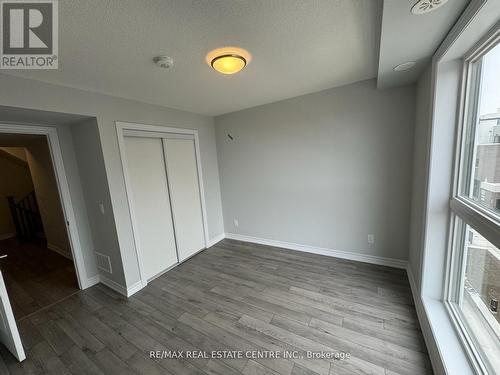 346 - 349 Wheat Boom Drive, Oakville, ON - Indoor Photo Showing Other Room