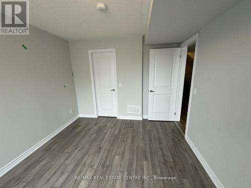 346 - 349 Wheat Boom Drive, Oakville, ON - Indoor Photo Showing Other Room