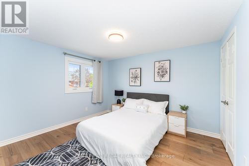 3210 Hazelwood Avenue, Burlington, ON - Indoor Photo Showing Bedroom