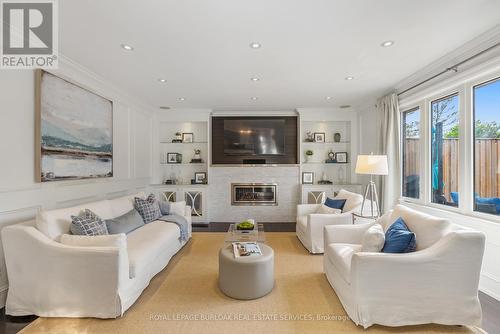 5391 Linbrook Road, Burlington, ON - Indoor Photo Showing Living Room With Fireplace