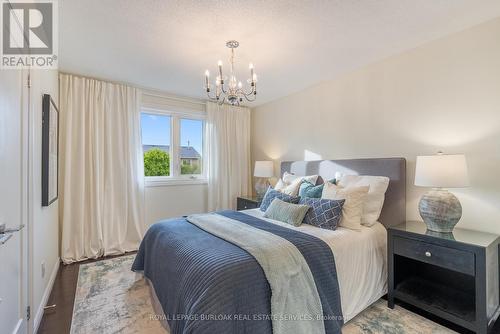 5391 Linbrook Road, Burlington, ON - Indoor Photo Showing Bedroom