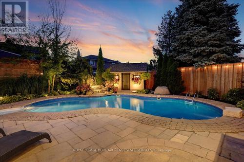 5391 Linbrook Road, Burlington, ON - Outdoor With In Ground Pool With Backyard