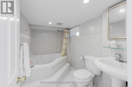 127 Kitchener Avenue, Toronto, ON - Indoor Photo Showing Bathroom