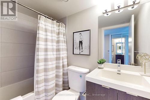 1005 - 89 Mcgill Street, Toronto, ON - Indoor Photo Showing Bathroom