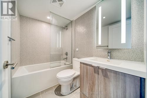 1509 - 575 Bloor Street E, Toronto, ON - Indoor Photo Showing Bathroom