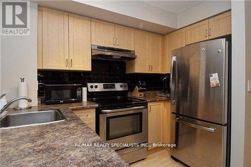 305 - 76 Shuter Street, Toronto, ON - Indoor Photo Showing Kitchen With Stainless Steel Kitchen