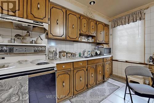 526 Milverton Boulevard, Toronto, ON - Indoor Photo Showing Kitchen