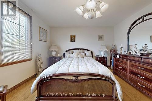 526 Milverton Boulevard, Toronto, ON - Indoor Photo Showing Bedroom