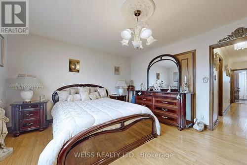 526 Milverton Boulevard, Toronto, ON - Indoor Photo Showing Bedroom