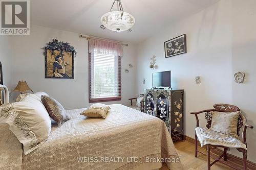 526 Milverton Boulevard, Toronto, ON - Indoor Photo Showing Bedroom