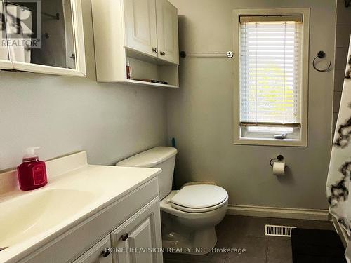 49 Gemshaw Crescent, Toronto, ON - Indoor Photo Showing Bathroom