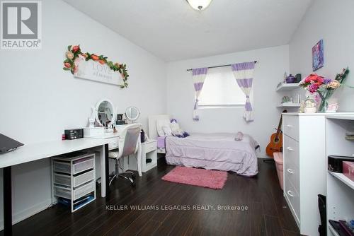 87 Longbourne Crescent, Brampton, ON - Indoor Photo Showing Bedroom