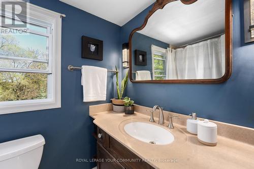 106 Johnson Ave, Whitby, ON - Indoor Photo Showing Bathroom