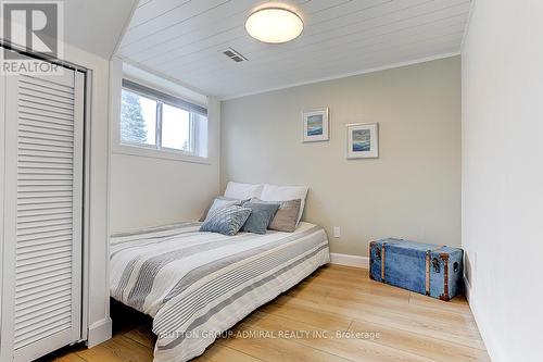 853 Capri Court E, Oshawa, ON - Indoor Photo Showing Bedroom