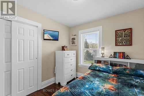 696 St. Mary'S Street, Peterborough, ON - Indoor Photo Showing Bedroom