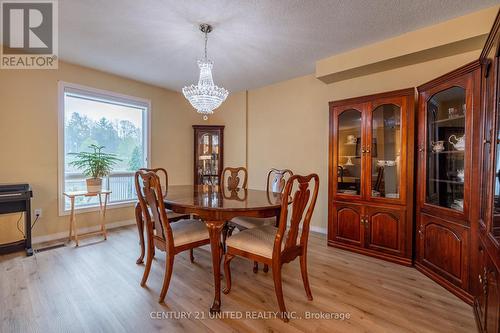 1299 Eagle Crescent, Peterborough, ON - Indoor Photo Showing Dining Room