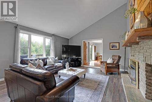 99 Willow Glen Drive, Kawartha Lakes, ON - Indoor Photo Showing Living Room With Fireplace