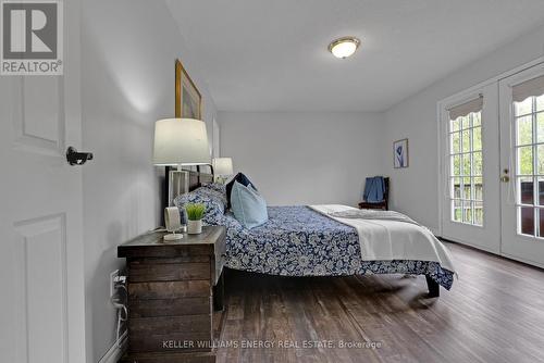 99 Willow Glen Drive, Kawartha Lakes, ON - Indoor Photo Showing Bedroom