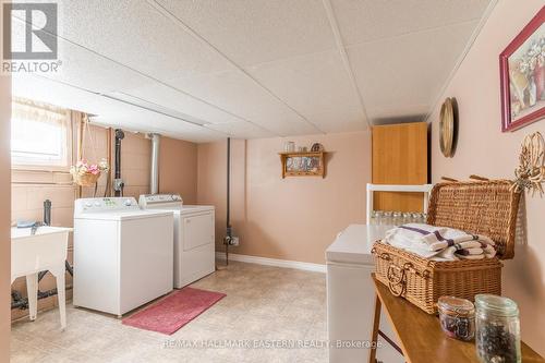 976 High Street, Peterborough, ON - Indoor Photo Showing Laundry Room