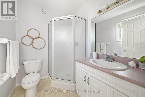 20 Linden Lane, Belleville, ON - Indoor Photo Showing Bathroom