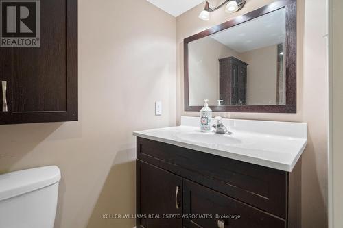 136 Meadow Drive, Orangeville, ON - Indoor Photo Showing Bathroom
