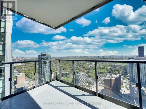 3507 - 8 Cumberland Street, Toronto, ON - Outdoor With View With Exterior