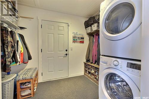 507 Sunset Drive, Regina Beach, SK - Indoor Photo Showing Laundry Room