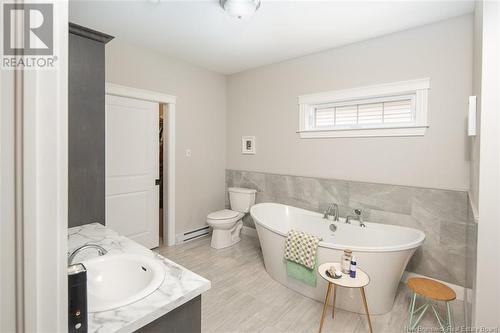 9 Leeland Way, Killarney Road, NB - Indoor Photo Showing Bathroom
