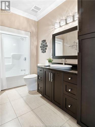 9 Annfield Crt, Moncton, NB - Indoor Photo Showing Bathroom