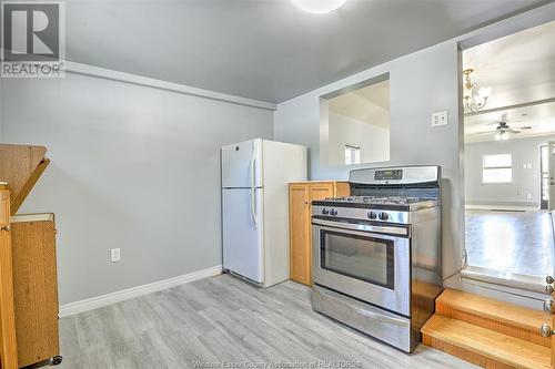 1854 Moy, Windsor, ON - Indoor Photo Showing Kitchen