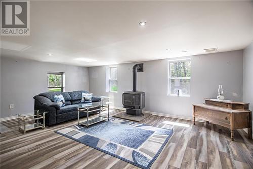 13 Plum Tree Lane, Petawawa, ON - Indoor Photo Showing Living Room