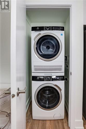 305 Brebeuf, Sudbury, ON - Indoor Photo Showing Laundry Room