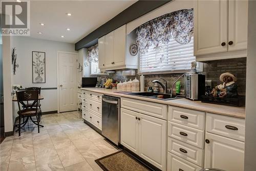 10 Cana Court, Sudbury, ON - Indoor Photo Showing Kitchen With Double Sink