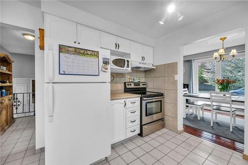 165 King Street E, Hamilton, ON - Indoor Photo Showing Kitchen