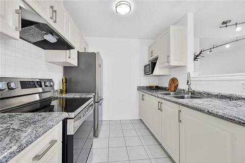 175 Fiddlers Green Road|Unit #8, Ancaster, ON - Indoor Photo Showing Kitchen With Double Sink