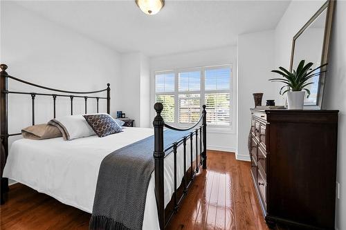 175 Fiddlers Green Road|Unit #8, Ancaster, ON - Indoor Photo Showing Bedroom