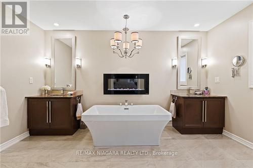 356 Concession 3 Road, Niagara-On-The-Lake, ON - Indoor Photo Showing Bathroom With Fireplace