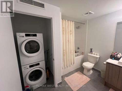 1103 - 251 Manitoba Street, Toronto, ON - Indoor Photo Showing Laundry Room