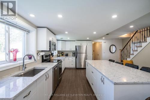 342 Concession Road 13 W, Tiny, ON - Indoor Photo Showing Kitchen