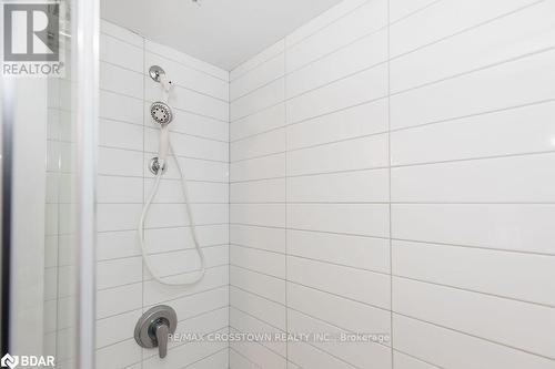 309 - 58 Lakeside Terrace, Barrie, ON - Indoor Photo Showing Bathroom
