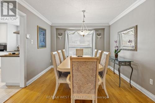 234 York Hill Boulevard, Vaughan, ON - Indoor Photo Showing Dining Room
