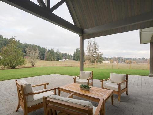 5806 Oldfield Rd, Saanich, BC - Outdoor With Deck Patio Veranda With Exterior