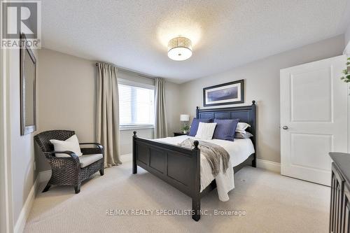 425 Jelinik Terrace, Milton, ON - Indoor Photo Showing Bedroom