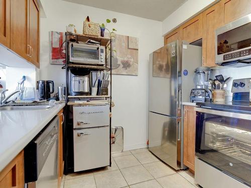 Cuisine - 327-1225 Rue Notre-Dame O., Montréal (Ville-Marie), QC - Indoor Photo Showing Kitchen