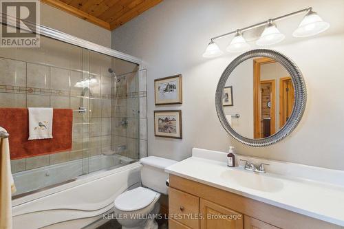 16664 Wyton Drive, Thames Centre, ON - Indoor Photo Showing Bathroom