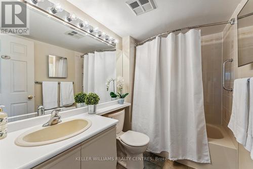 313 - 85 Wellington Street W, Aurora, ON - Indoor Photo Showing Bathroom